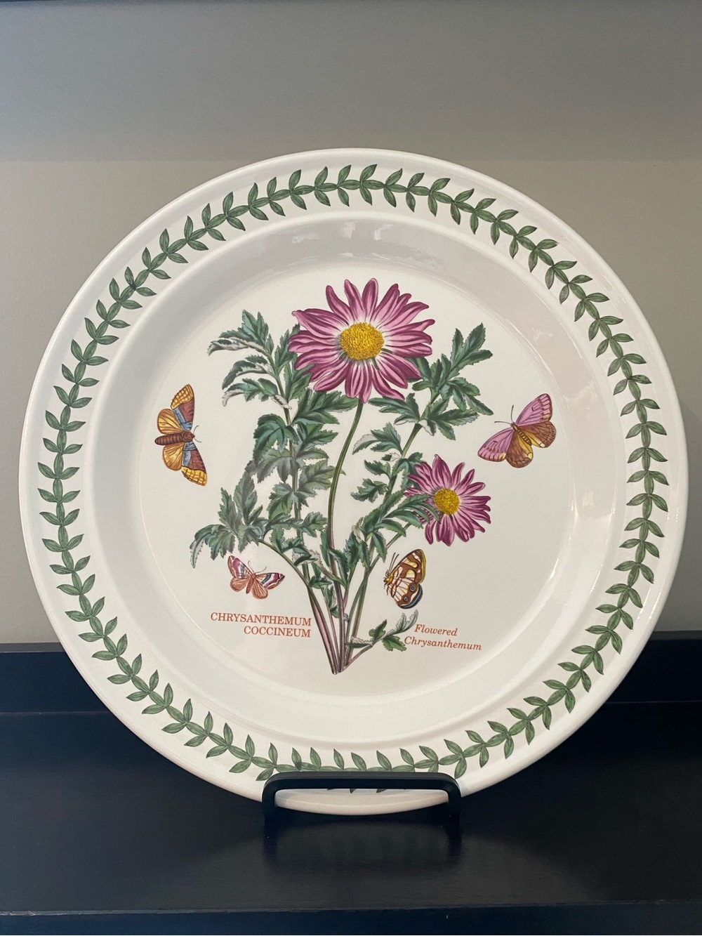Portmeirion The Botanic Garden 1972 Flowered Chrysanthemum Dinner Plate
